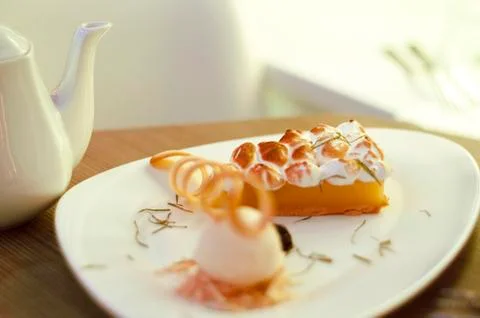 Dessert On A Plate Фото