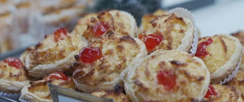 Desserts in cafe shop window Stock Footage 152582958