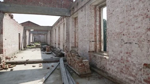 Destroyed brick building Video stock 79868189