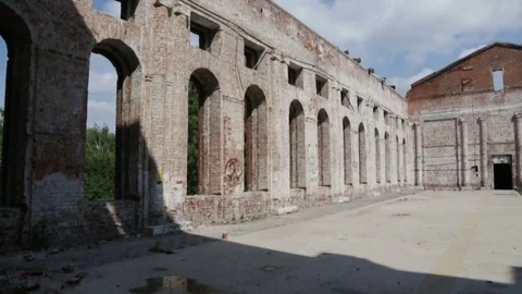 Destroyed brick building Video stock 79868243