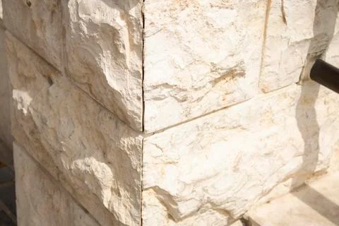 Destroyed brick wall, red texture grunge background Foto stock