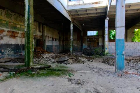 The destroyed building of the factory workshop, which worked for the defense Foto stock