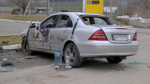 Destroyed car by Russian troops Vidéo 200127526