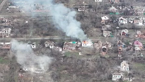 Destroyed Homes and Fires in Toretsk, Donbas, Ukraine - Drone View, March 2025 Stockbeeldmateriaal 302707878