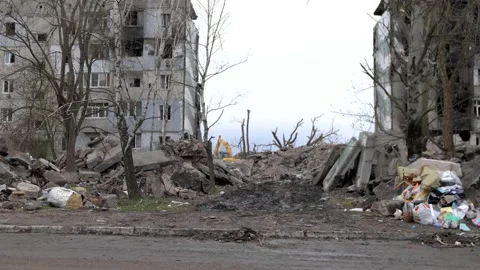 Destroyed house due to a Russian shell Видео 200132672