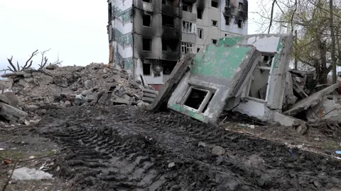 Destroyed house due to a Russian shell Видео 200132751