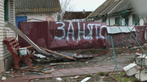 Destroyed house due to a Russian shell Видео 200786377