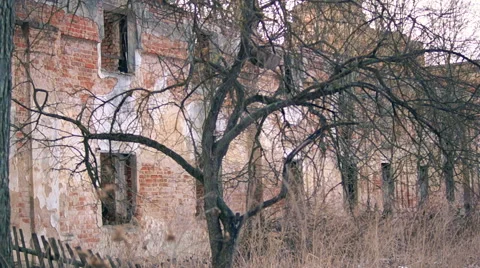 Destroyed by time and war buildings (15) 库存影片 48632957