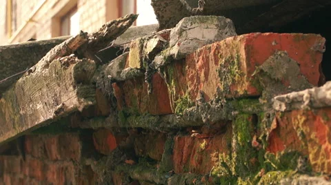 Destroyed by time and war buildings (77) Stockbeeldmateriaal 48633392