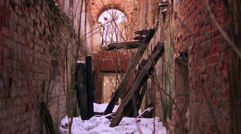 Destroyed by time and war buildings (9) 库存影片 48633432