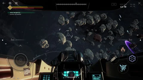 Destroying the enemy spaceship in the mobile video game action challenge Video stock 289257768
