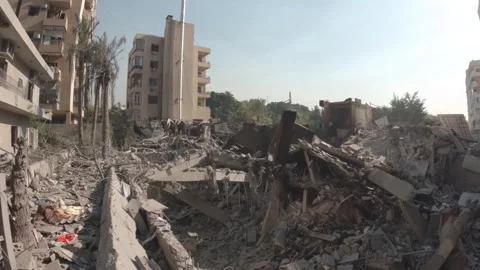 Destruction and a building completely collapsed as a result of the shelling3 Video stock 289846578