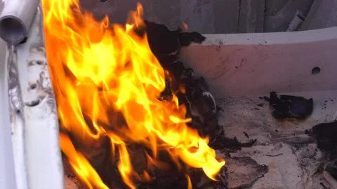 Destruction of confidential documents or not. Video stock 128275954