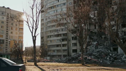 Destruction of high-rise building Video stock 261429942