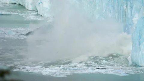 Detachment on the glacier Video stock 130677936