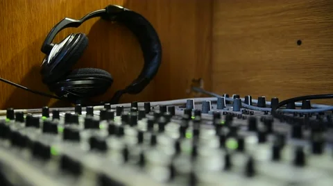 Detail with adjusting knobs on a professional audio mixer Vídeo Stock 67731424
