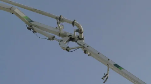 Detail of casting pump concrete to foundations. Workers work on site. Vídeo Stock 92520846