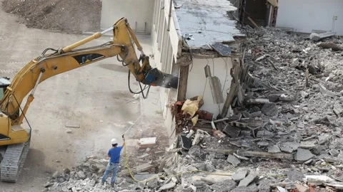 Detail of a CAT demolition grapple while it works 库存影片 197003249