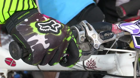 Detail of cyclist's hand Video stock 33061373