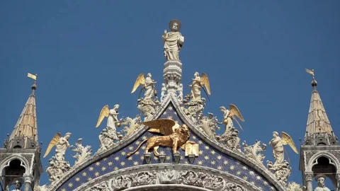 Detail of the Gothic architecture and statues of Saint Marks Basilica, St Mar Stock Footage 83369474