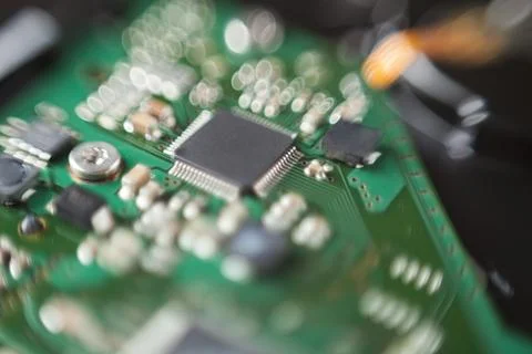Detail of hard disk connection on top of a table with its components and conn Foto stock