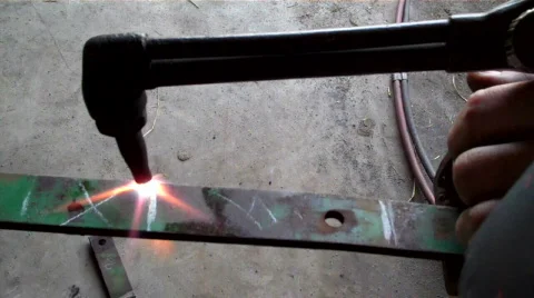 Detail torch cutting 動画素材 637808