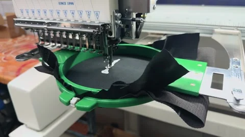 Detailed Close Up of Industrial Multi-Head Embroidery Machine Head Stitchin.. 스톡 동영상 332204872