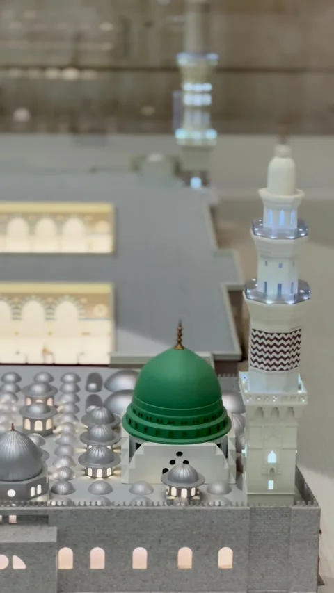 Detailed Scale Model of Al-Masjid an-Nabawi Видео 337238504