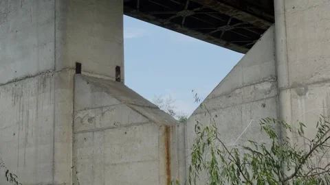 Details of the bridge over the river close-up Vídeos de archivo 306168991