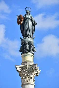 Details of the Column of the Immaculate Conception in Rome 스톡 사진