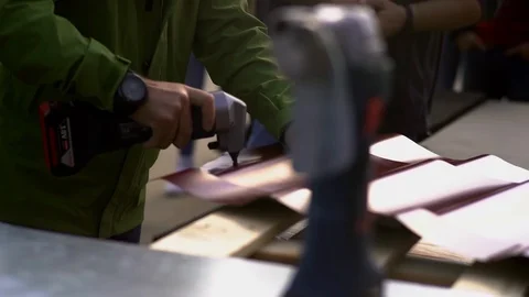 Details of Man Using Saw Cut Metal Utensils Tools Vídeo Stock 127614724