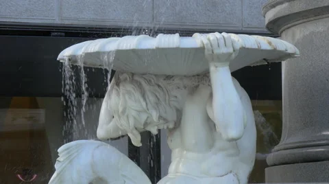 Details of Pallas Athene Fountain at Austrian Parliament Building, Vienna 動画素材 59572165