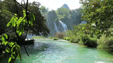Detian Waterfall Stockbeeldmateriaal 145856522