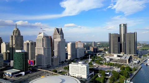 Detroit downtown is the largest U. S. city on the United States and Canada .. Stock-Footage 299879712