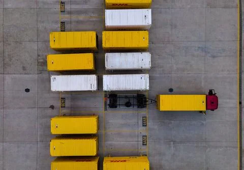 Deutsche Post DHL mega parcel centre in Bochum, Germany - 04 Dec 2020 Stockfoto's