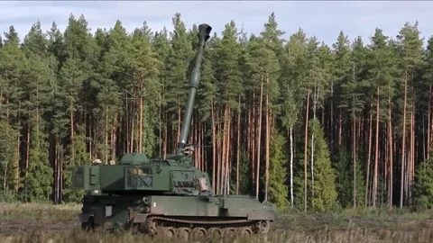 Devastating Artillery Weapon - Powerful M109 Paladin Howitzer  (1) Video stock 253333404