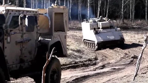 Devastating Artillery Weapon - Powerful M109 Paladin Howitzer  (27) Video stock 253333934