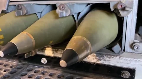 Devastating Artillery Weapon - Powerful M109 Paladin Howitzer  (31) Video stock 253334053