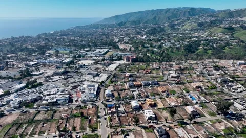 Devastation And Loss Of Suburban Homes In A Neighborhood After The Palisades 動画素材 332131623