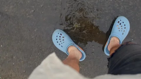 Develop five completely different paraphrased passages conveying same Stock-Footage 320956118