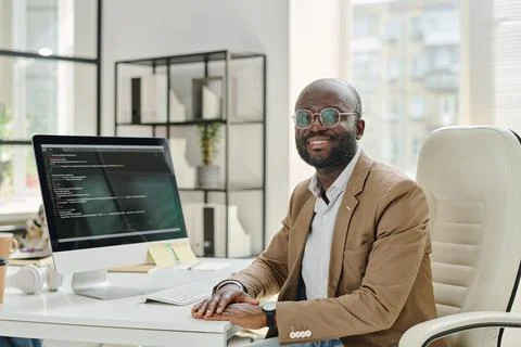 Developer working with app at his workplace Foto stock