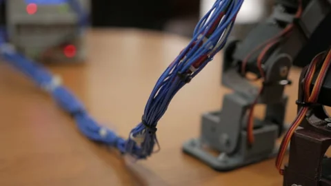 Developing a robot for young scientists. The legs of the robot. Robo technology. Stock-Footage 98746712
