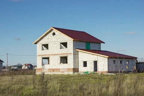 Development of land plot. Under construction house of aerated concrete blocks Foto stock