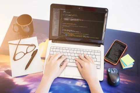 Development of web code programming an html script with laptop - Computer wit 库存照片