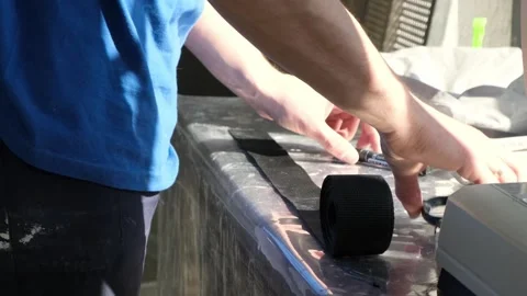 Development of a working, fixing mechanism for a new prosthesis in the workshop. Stockbeeldmateriaal 269374563