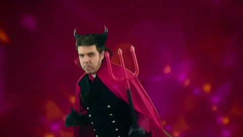Devil man dancing in halloween party 動画素材 81993787