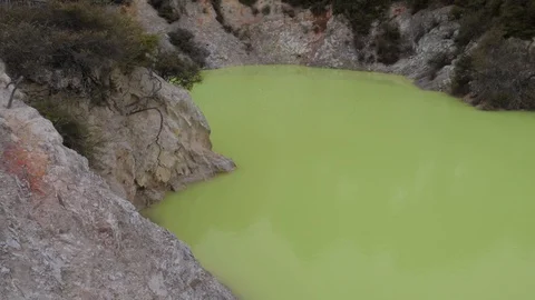 Devil's Bath, green lake in Waiotapu, New Zealand HD Stock Footage 107347900