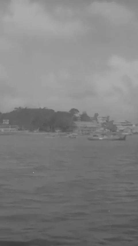 DEVIL'S ISLAND - 1939 - Ships bearing supplies arrive at Devil's Island. 스톡 동영상 342268571