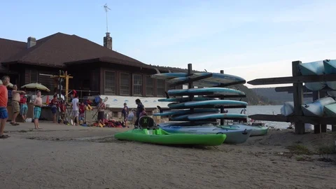 Devils Lake North Shore Concessions and Kayaks Vídeos de archivo 89112976