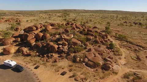 Devils Marbles OutBack Australia 스톡 동영상 90780987